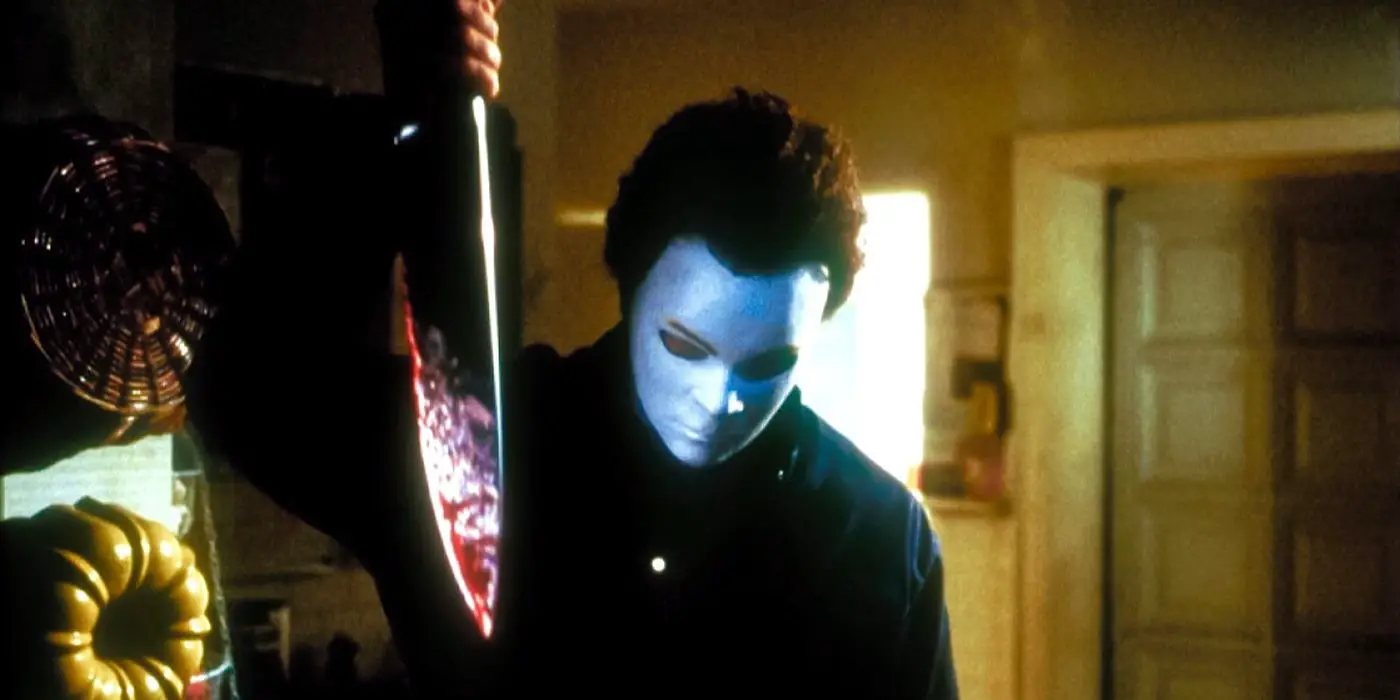 Halloween H20 Michael Myers con un cuchillo