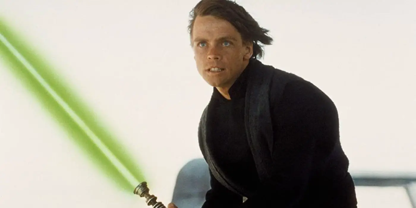 Luke Skywalker a punto de descargar en un esquife lleno de malos en El retorno del Jedi