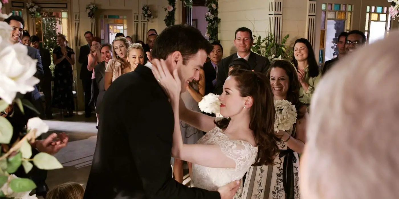 Paige (Rose McGowan) y Henry (Ivan Sergei) a punto de besarse en su boda en Charmed