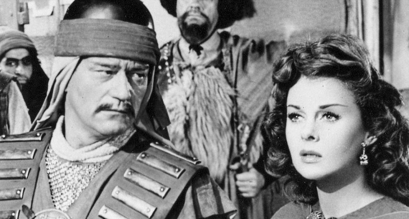 John Wayne y Susan Hayward en El conquistador (1956)