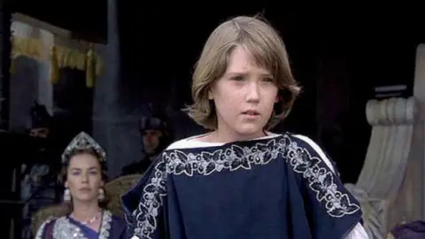 "esta historia tenia que ser contada": 24 años después, esta estrella de Gladiator está de regreso en la secuela de Ridley Scott