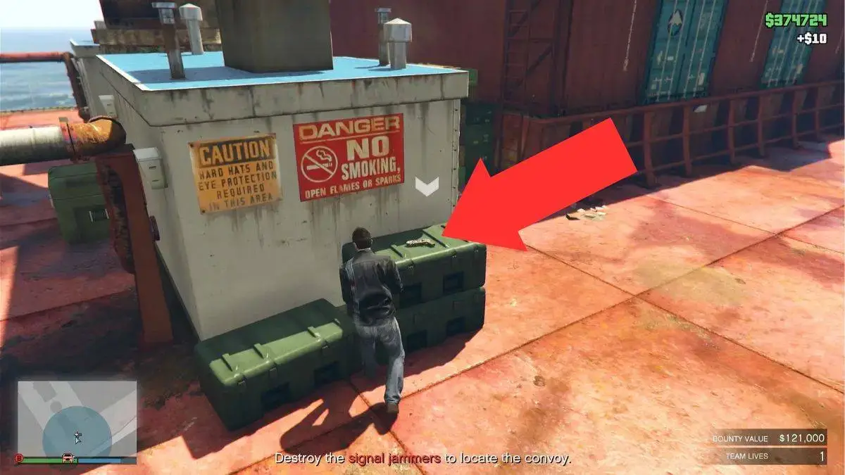 La flecha muestra la ubicación exacta del lanzador EMP para la misión de recompensa de Brock en GTA Online.